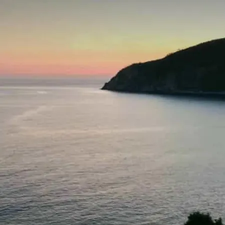 Enrica With Amazing View * Moneglia