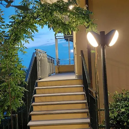 Enrica With Amazing View * Moneglia