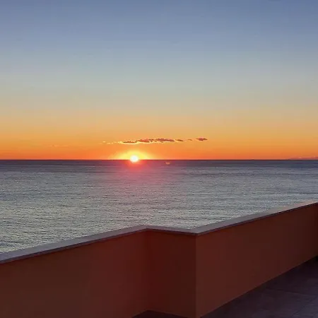 Enrica With Amazing View * Moneglia