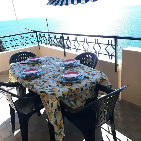 Enrica With Amazing View * Moneglia
