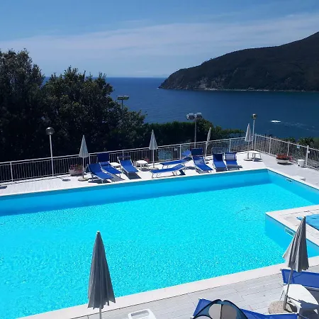 Enrica With Amazing View Appartement