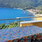 Enrica With Amazing View 公寓 *