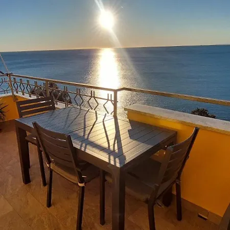 Enrica With Amazing View Διαμέρισμα *