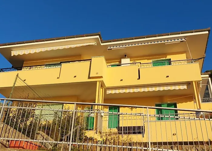 Enrica With Amazing View Moneglia